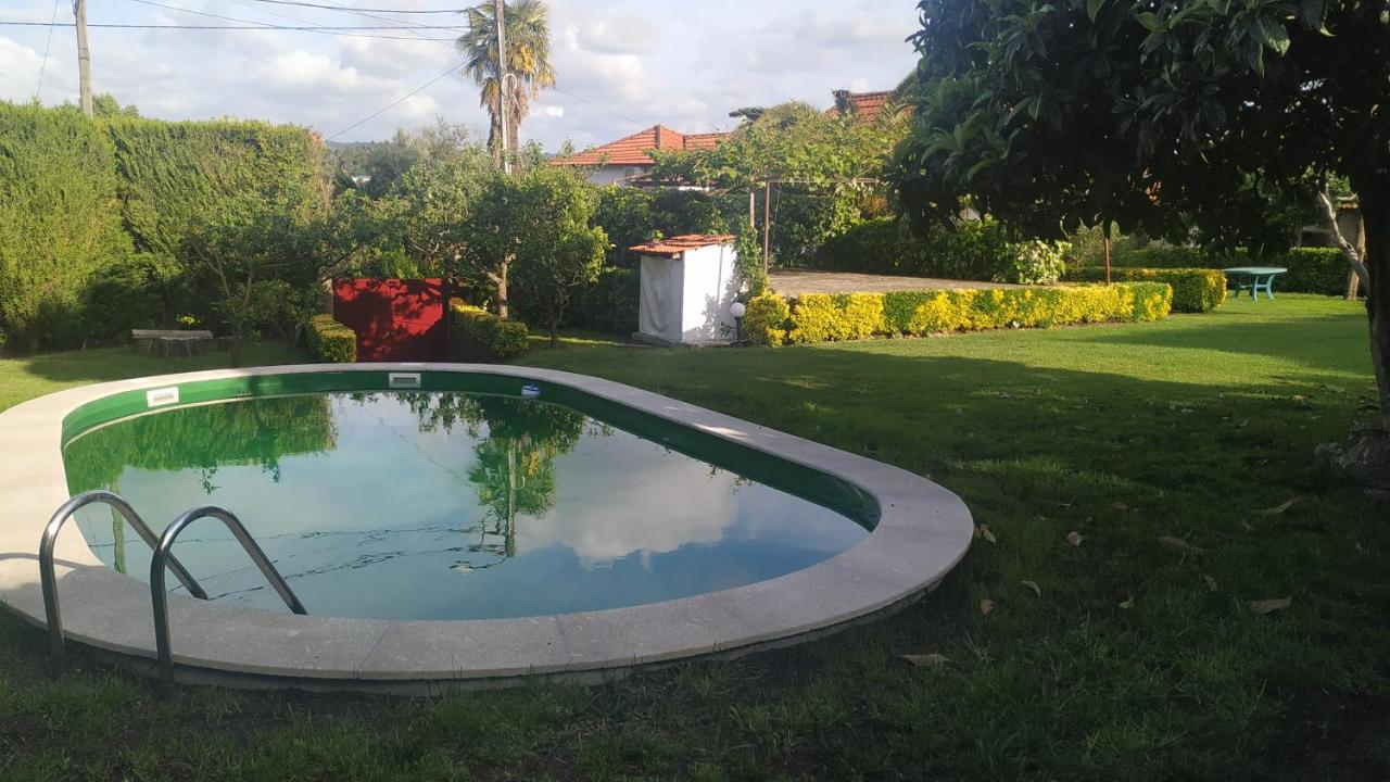 Villa Casa De Marlaes Lousada Exterior foto